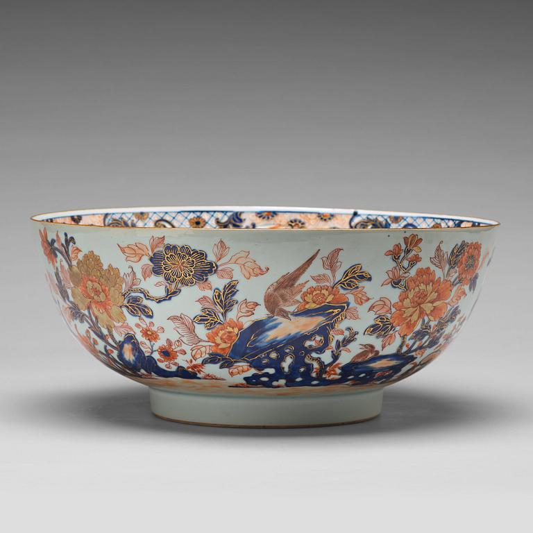 A large blue and white fish bowl/punch bowl, Qing dynasty, 18th Century.