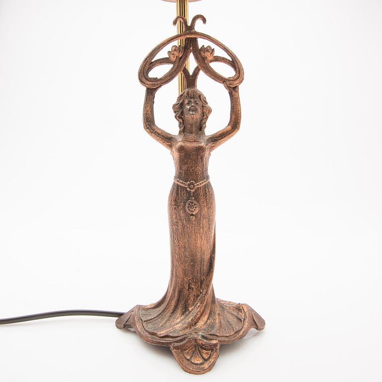 Table lamp, Art Nouveau style, 20th century.