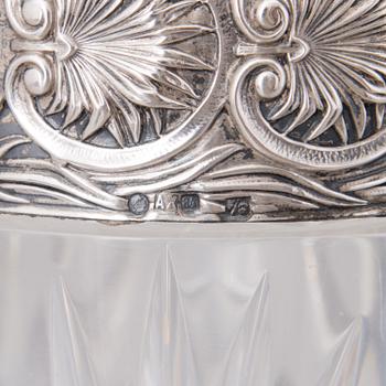 VAS, slipat glas och silver, 15 Artellen Moskva 1915-17,