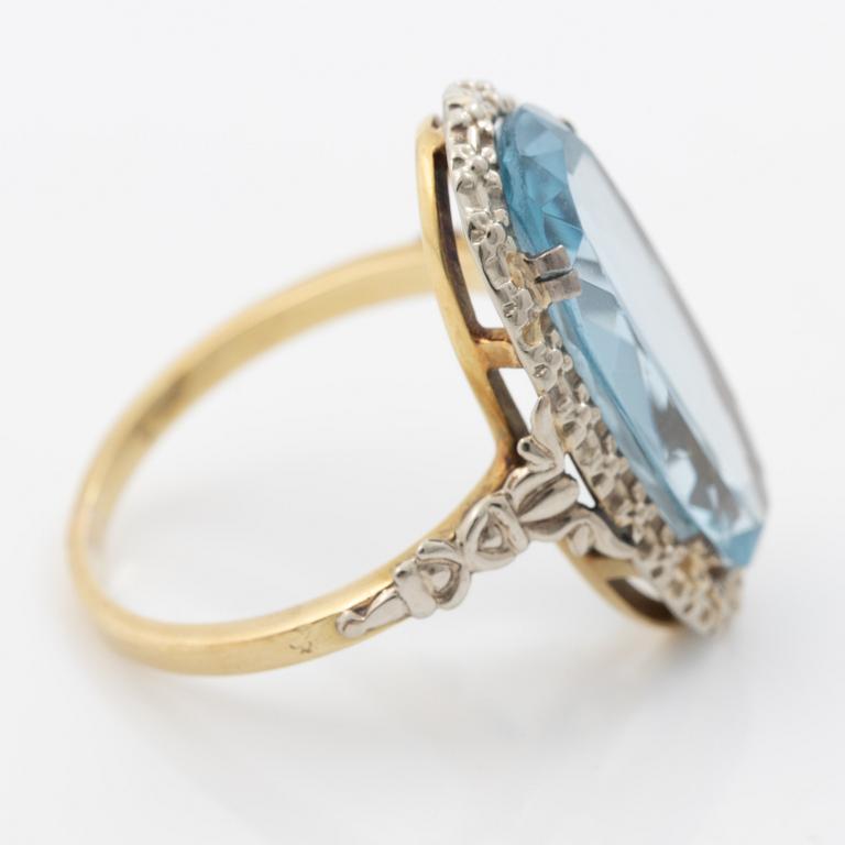 Ring, 14K gold with synthetic blue spinel.