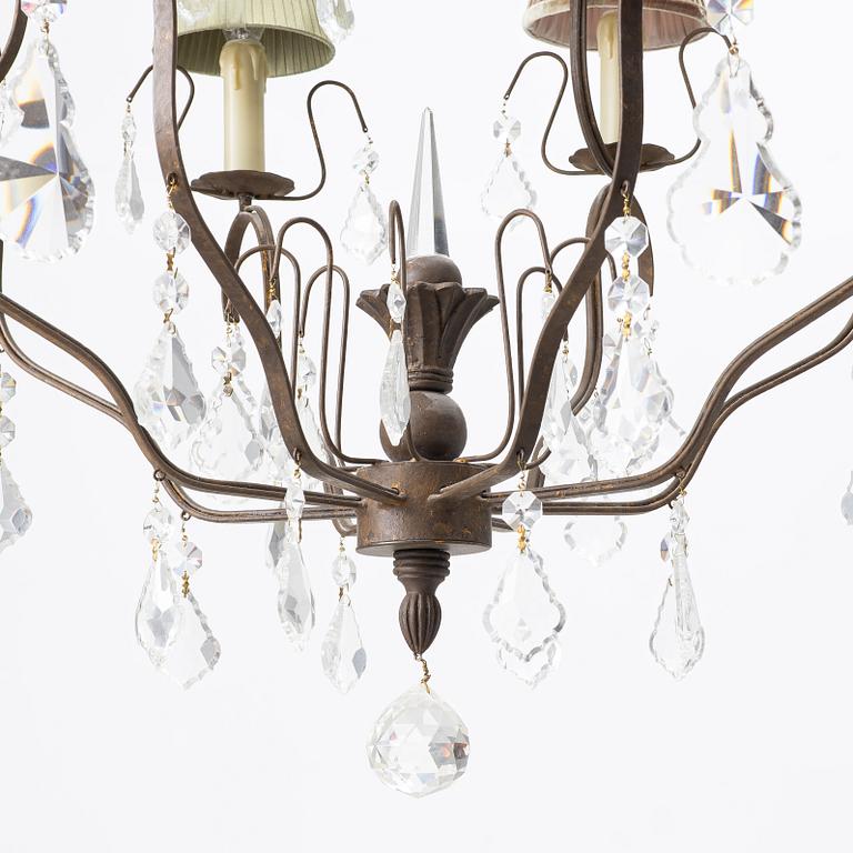 An imposing chandelier, 1900s.