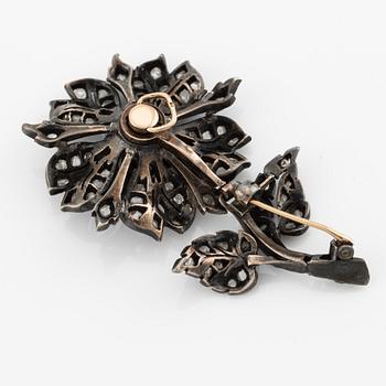 Brooch in silver and gold with old-cut and rose-cut diamonds.