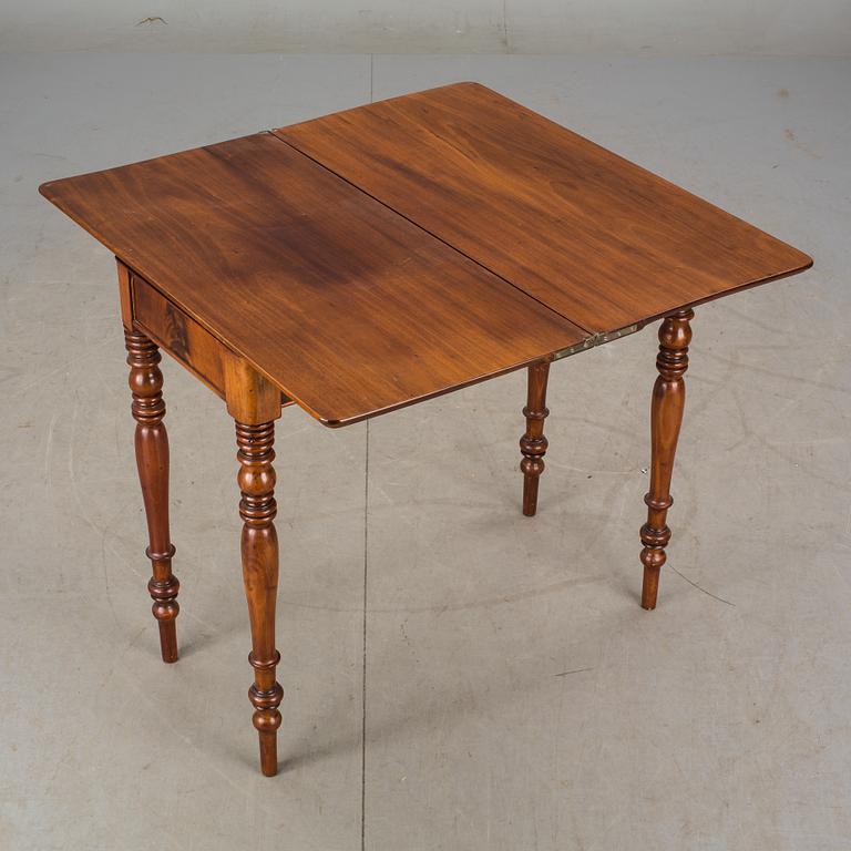 SPELBORD, senempire. 1800-talets mitt.
