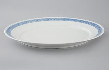 73 porcelian serving pieces, "Blå Vifte", Royal Copenhagen, from the second half of the 20th century.
