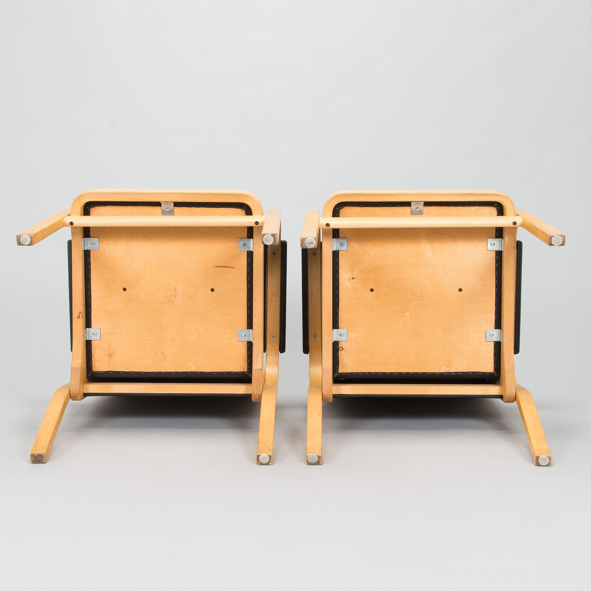 Alvar Aalto, nojatuolipari, malli E45, Artek, 1900-luvun loppu.