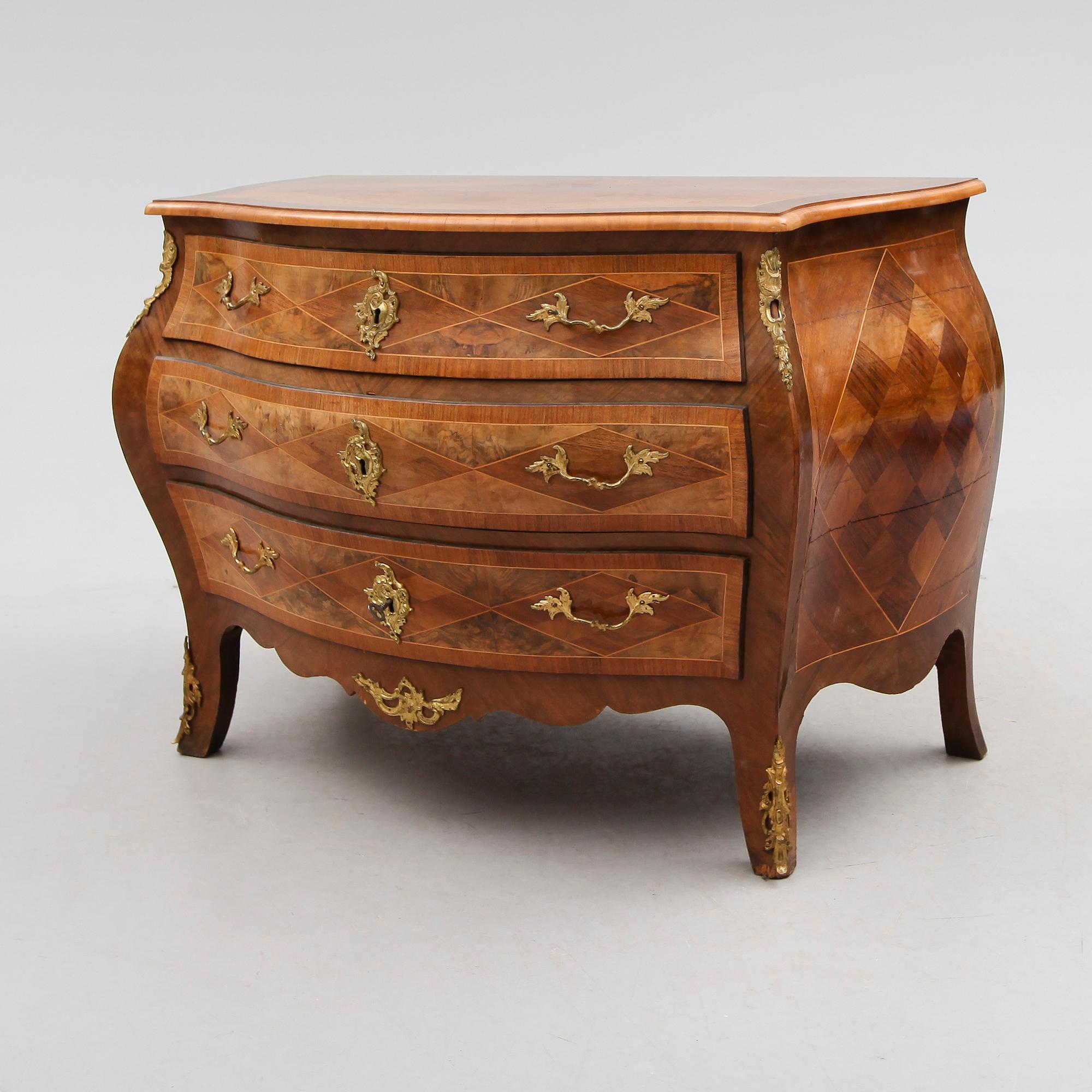 BYRÅ, rokoko, 1700-tal.