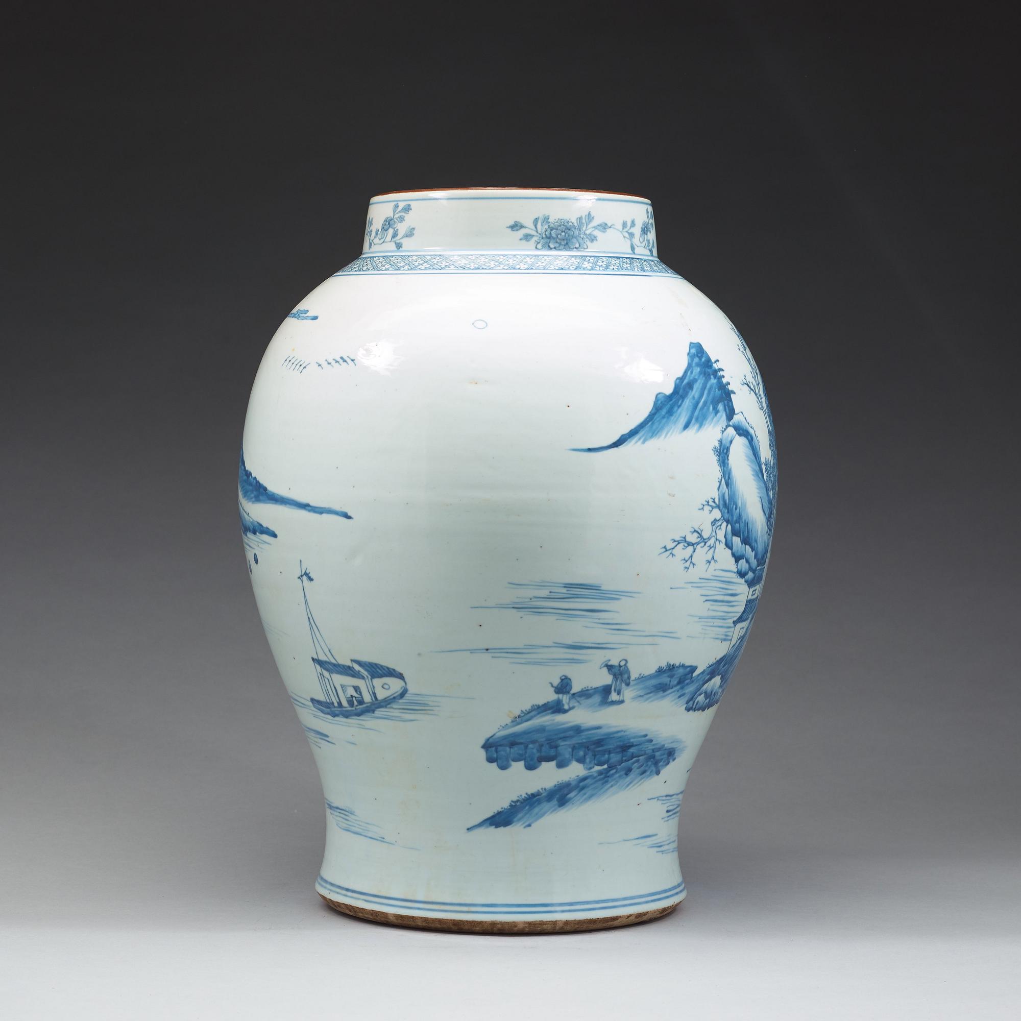 A large blue and white vase, Qing dynasty, Qianlong (1736-95).