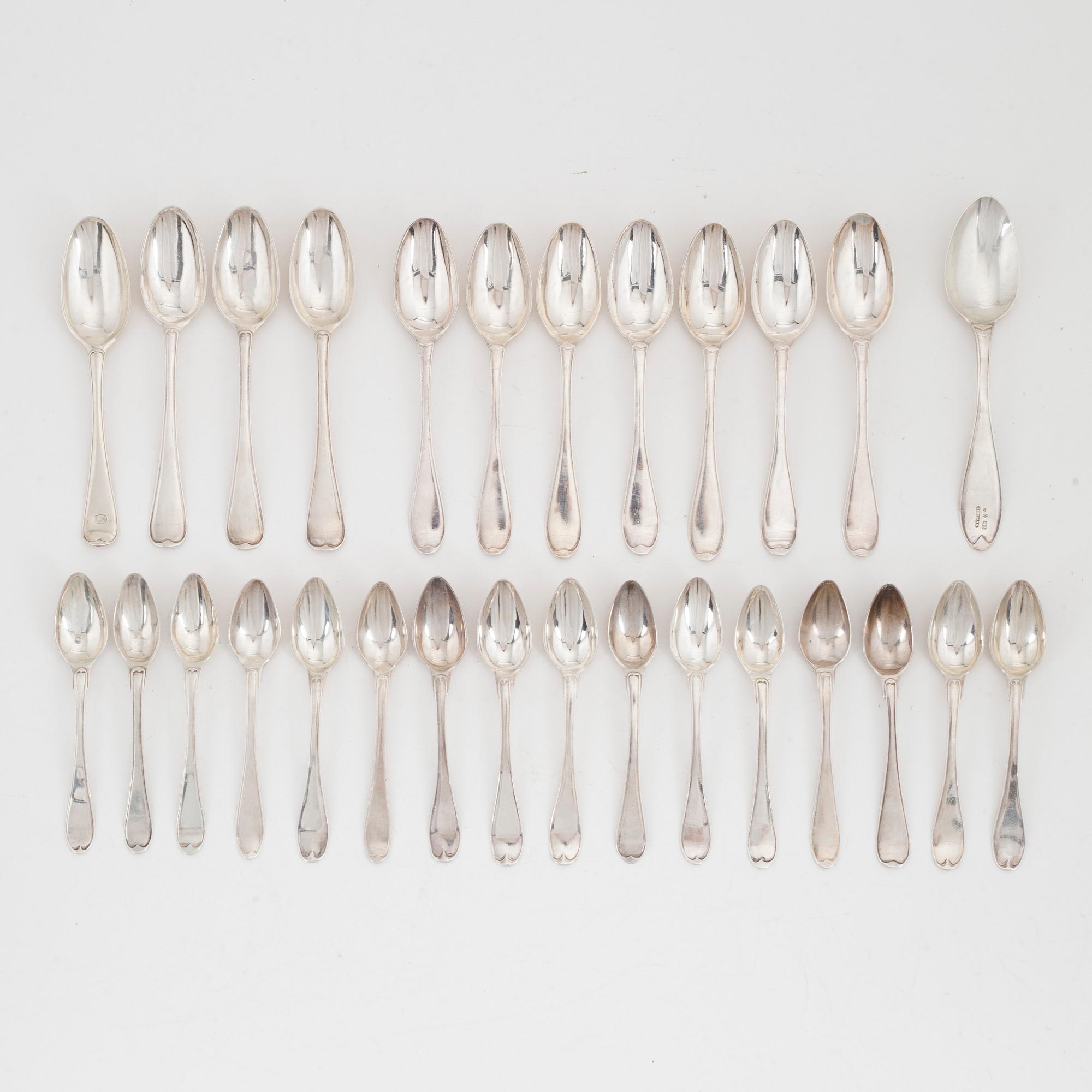 Twelve Swedish silver dessert spoons and 16 teaspoons, 19th century.
