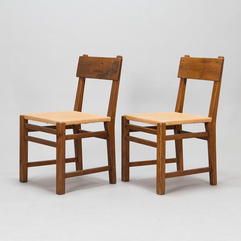 Aino Aalto, Four 1940's '1061D' chairs for O.Y. Huonekalu-ja Rakennustyötehdas A.B.