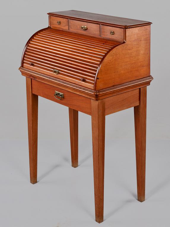 DAMSKRIVBORD, 1900-talets första del.