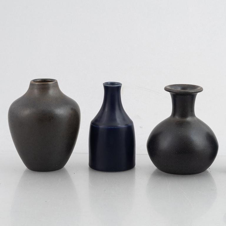Erich & Ingrid Triller, a set of three stoneware vases, Tobo, Sweden.