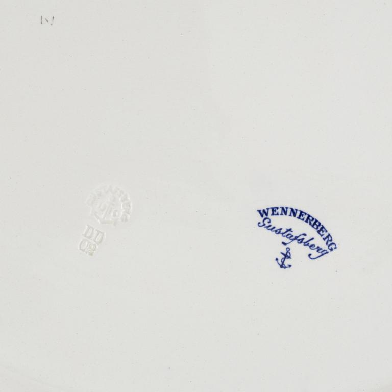 Gunnar Wennerberg, 74 pieces of a "Blåsippa" dinner service, Gustavsberg, Sweden.