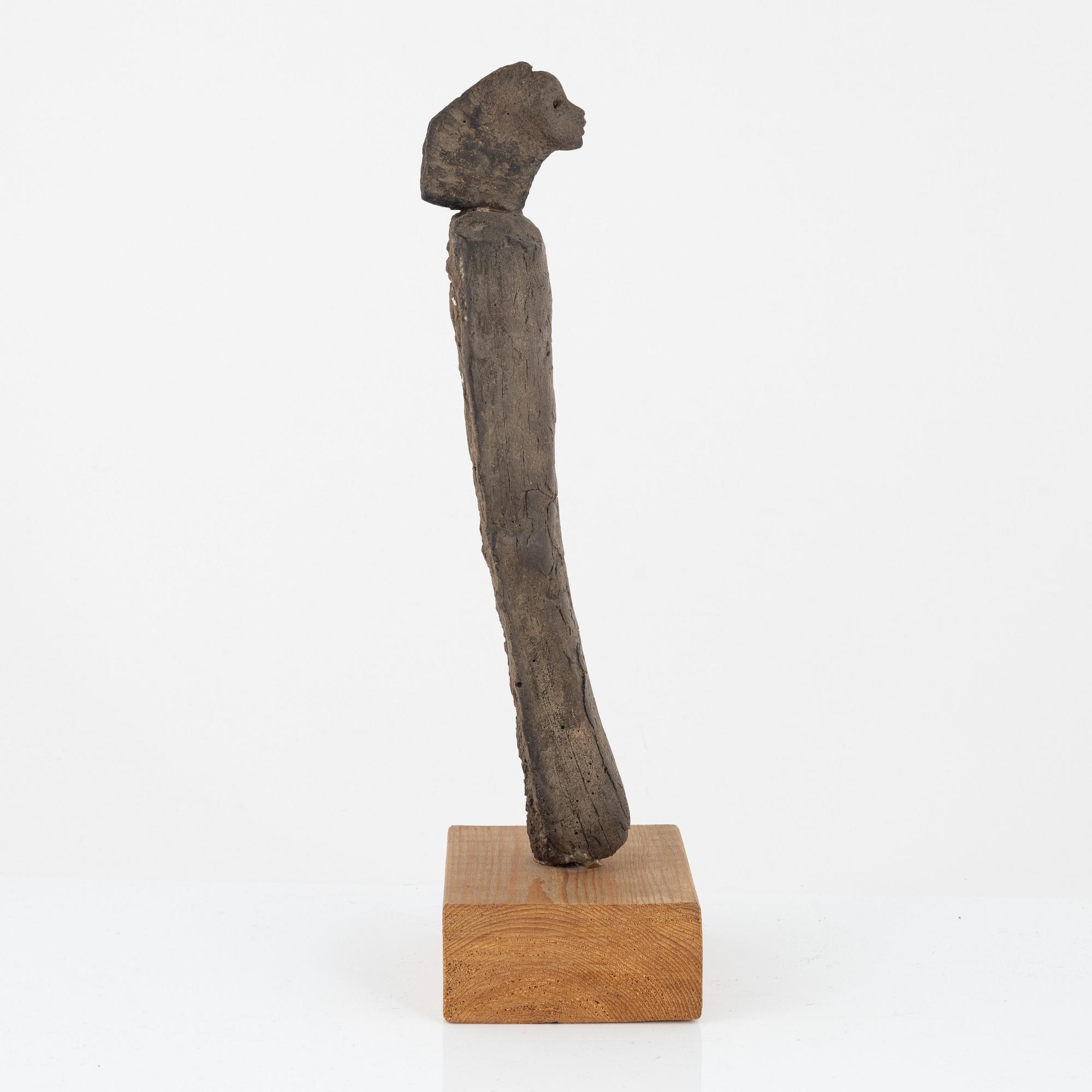 Evert Lindfors, Stående figur.