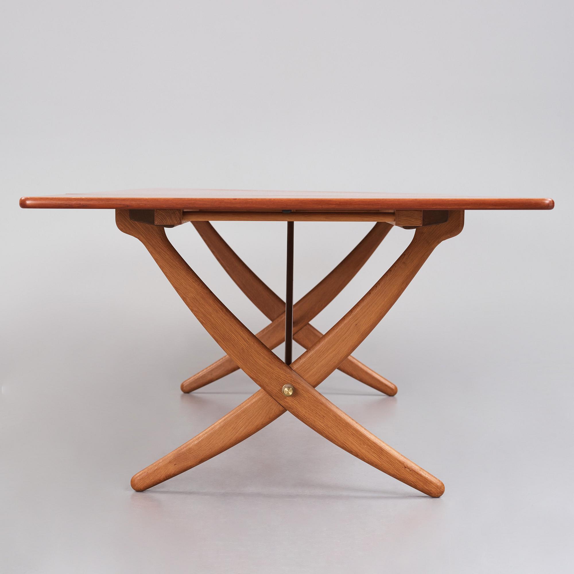 Hans J. Wegner, an 'AT-314' dinner table with flaps, Andreas Tuck, Denmark 1950-60s.