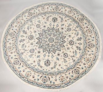 MATTA, Nain, part silk, diameter ca 250 cm.