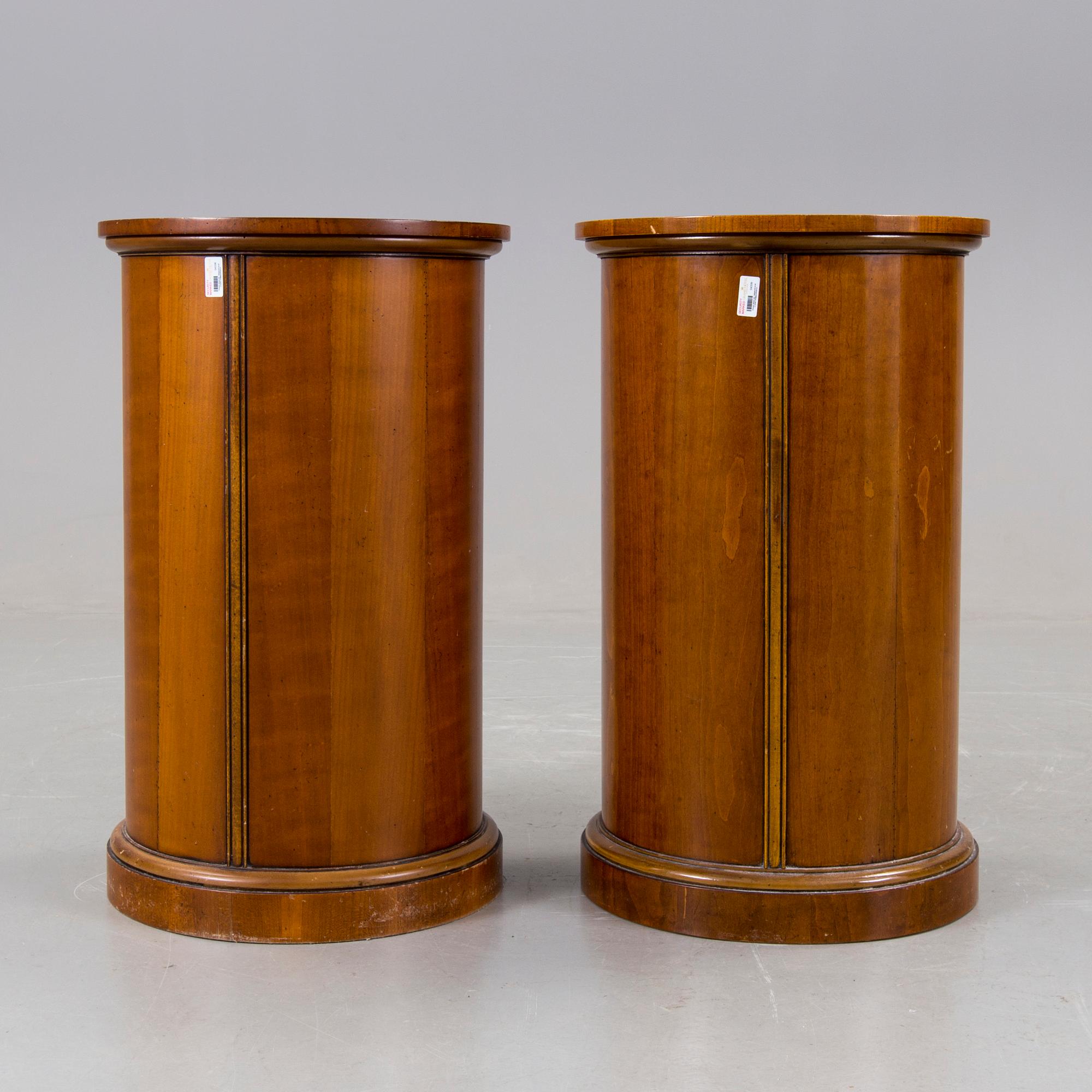 PELARSKÅP, ett par, 1900/2000-tal.