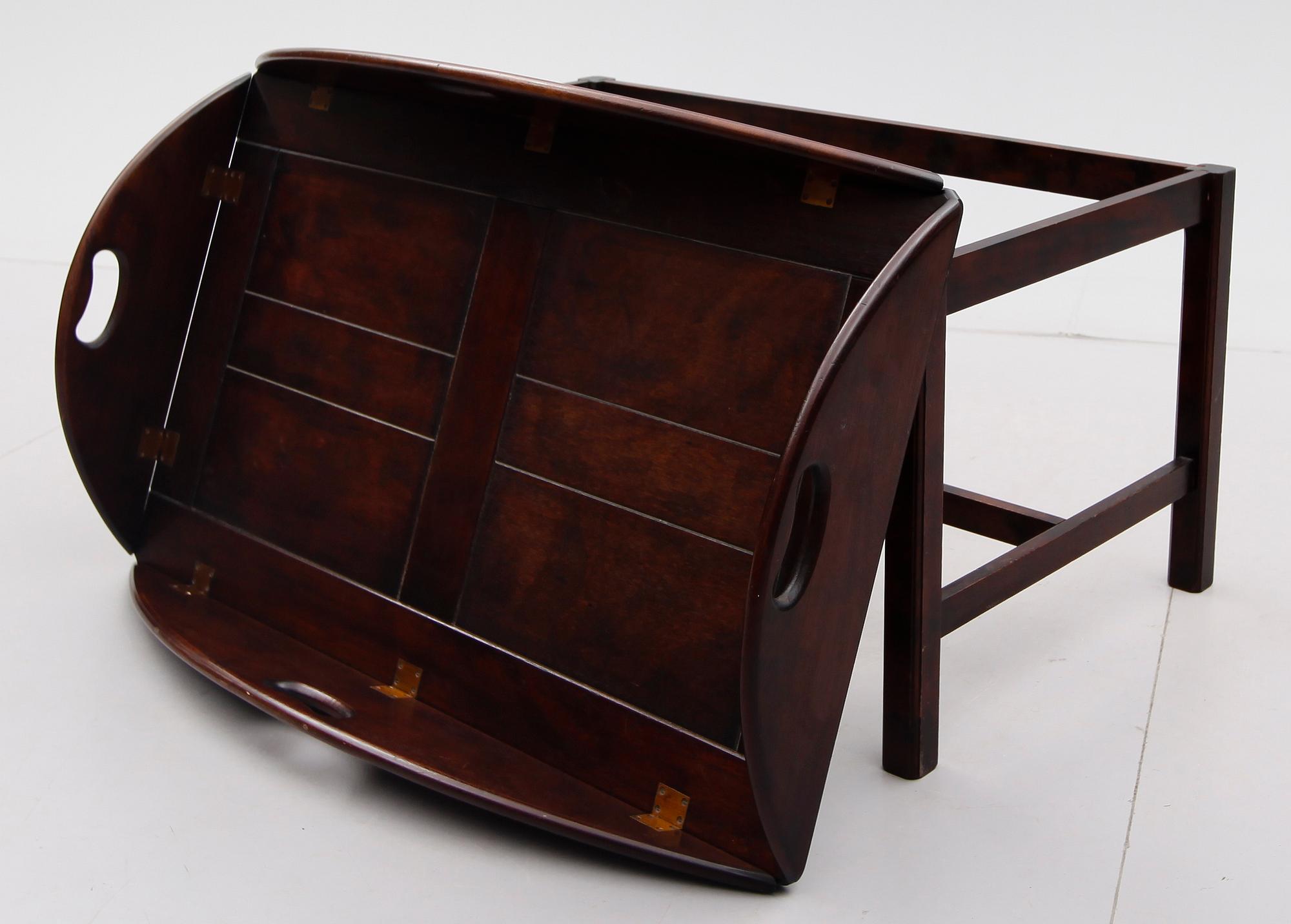 SOFFBORD, England, 1900-talets andra hälft.