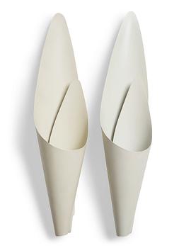298. Harald Elof Notini, a pair of wall sconces, model "8753", Arvid Böhlmarks Lampvarufabrik, Stockholm 1950's.