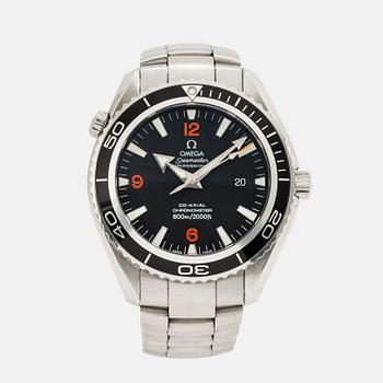 OMEGA, Seamaster, Professional (600m/2000ft), Planet Ocean, Chronometer, wristwatch, 45 mm.