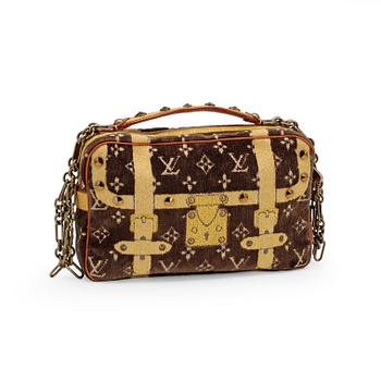 549. LOUIS VUITTON , a suede shoulder bag, "Monogram Trompe L'oeil Trocadero".