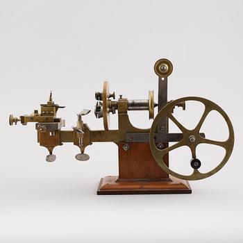 URMAKARINSTRUMENT, 1900-talets första hälft.