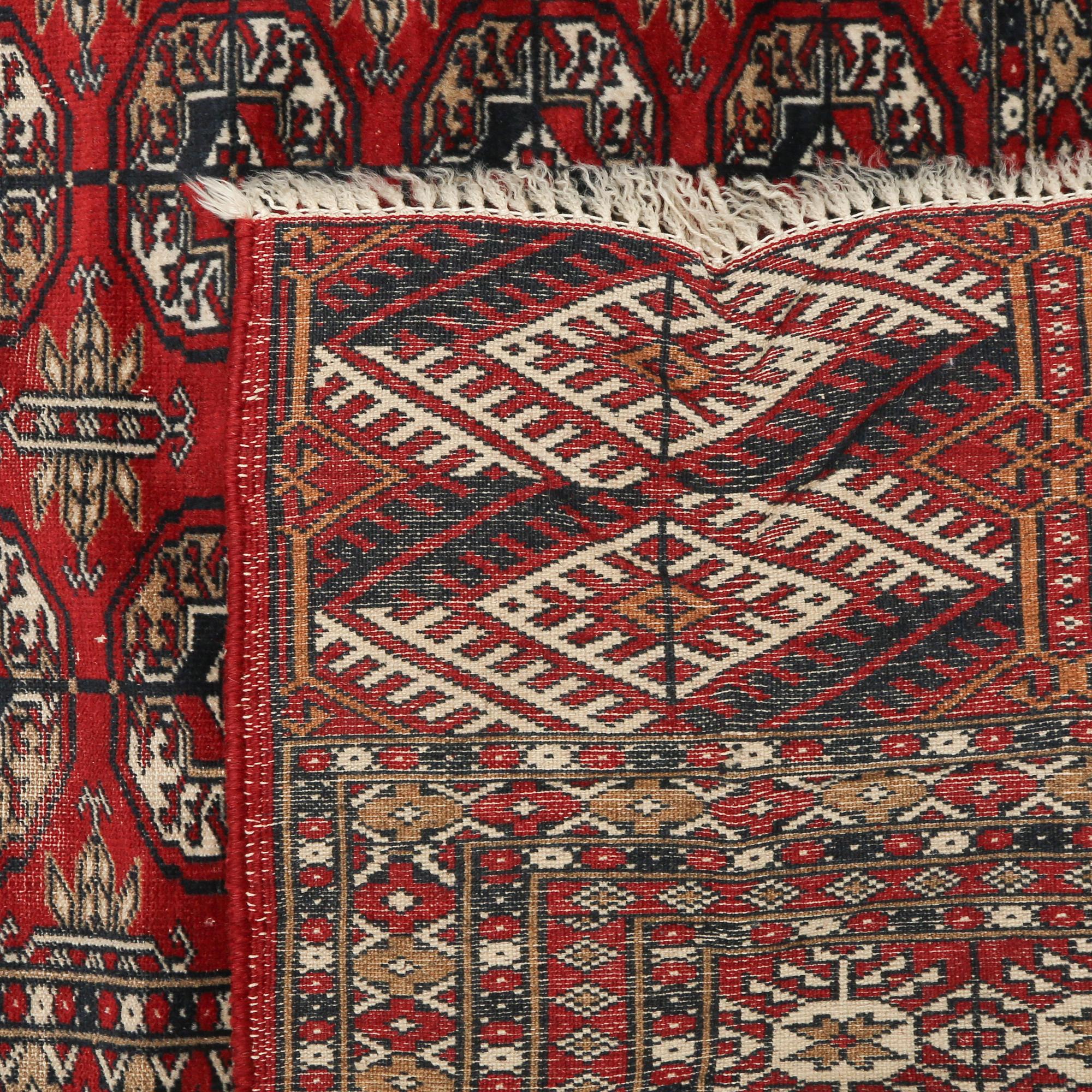 MATTA, möjligen turkmensk, old, 274 x 184 cm.