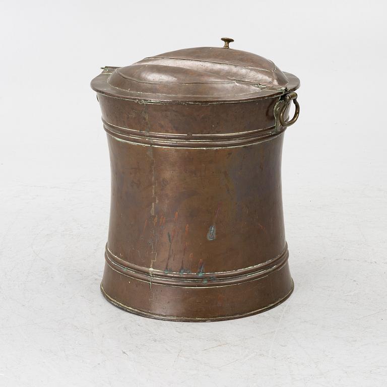 Water barrel, 19th century.