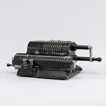 RÄKNEMASKIN, Original -Odhner. Göteborg, modell 7, 1930/40-tal.