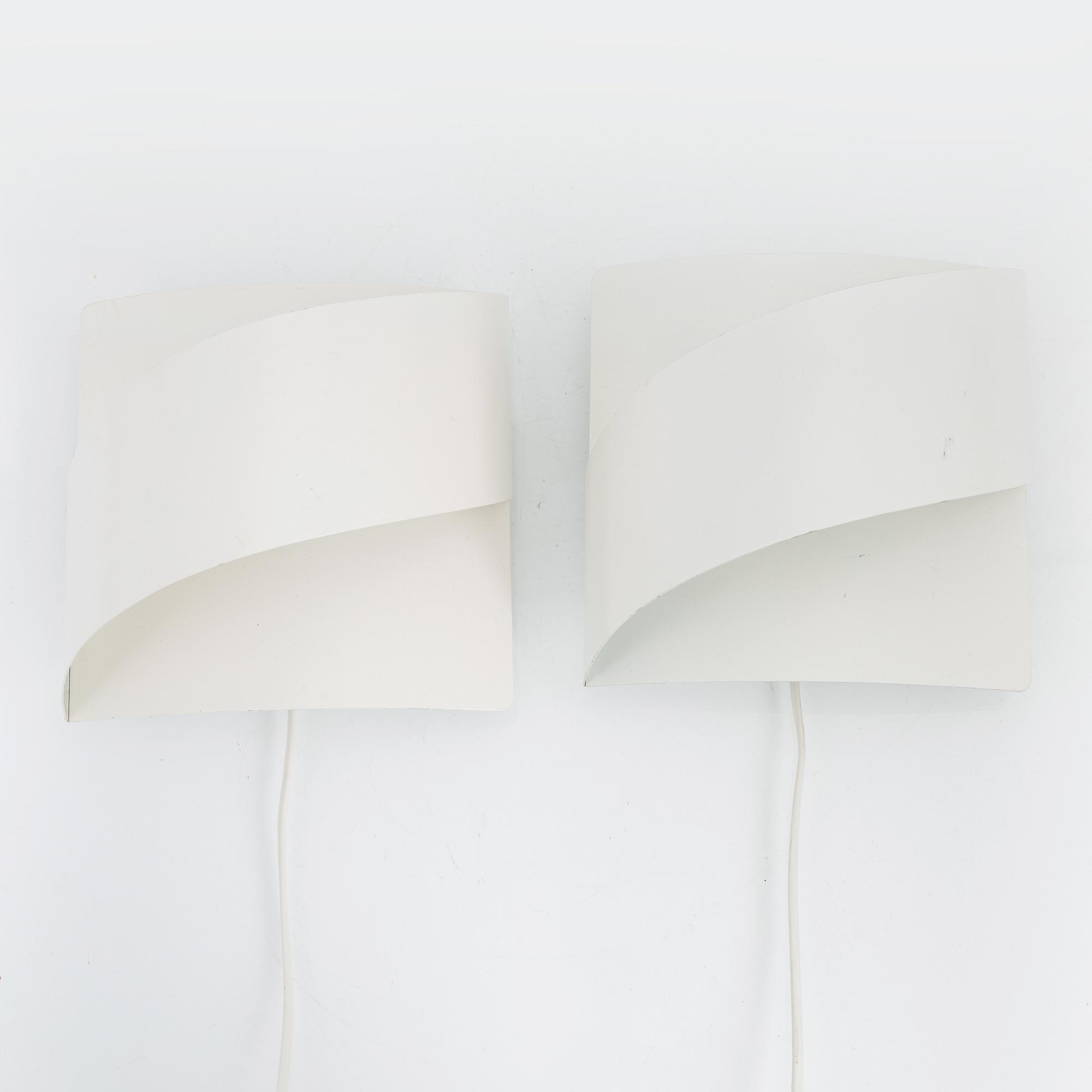 Peter Celsing, two 'Band' wall lamps, Falkenbergs Belysning.