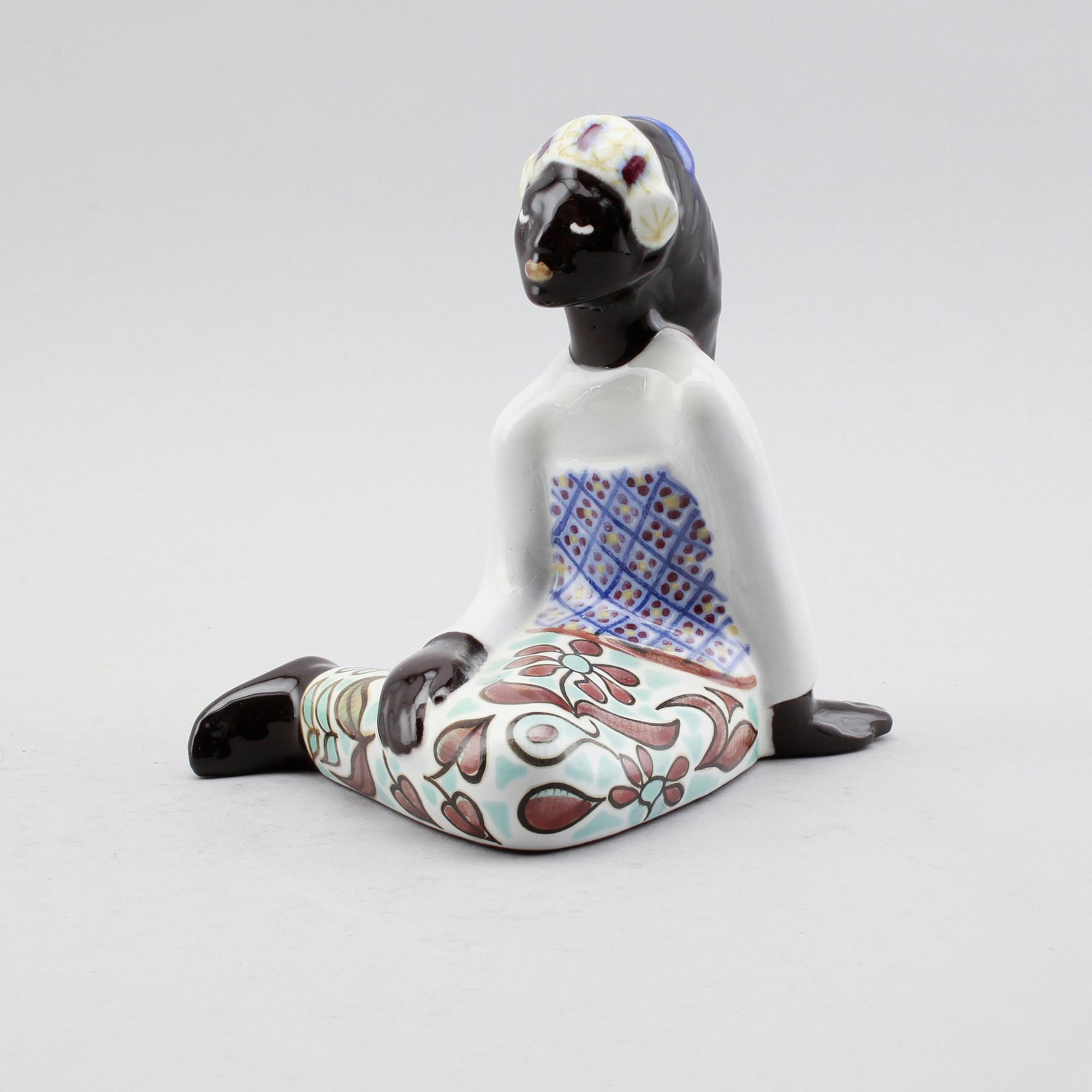FIGUR, porslin, Mari Simmulsson, Uppsala-Ekeby.