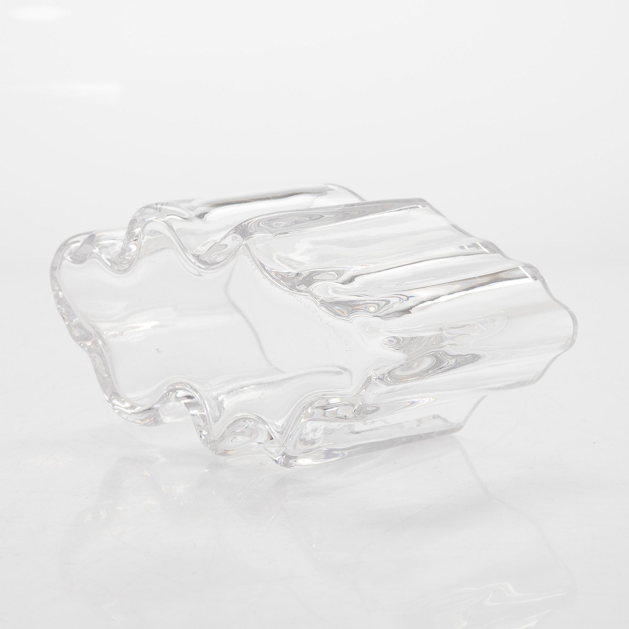 Nanny Still, vas, signerad Nanny Still Riihimäen Lasi OY.