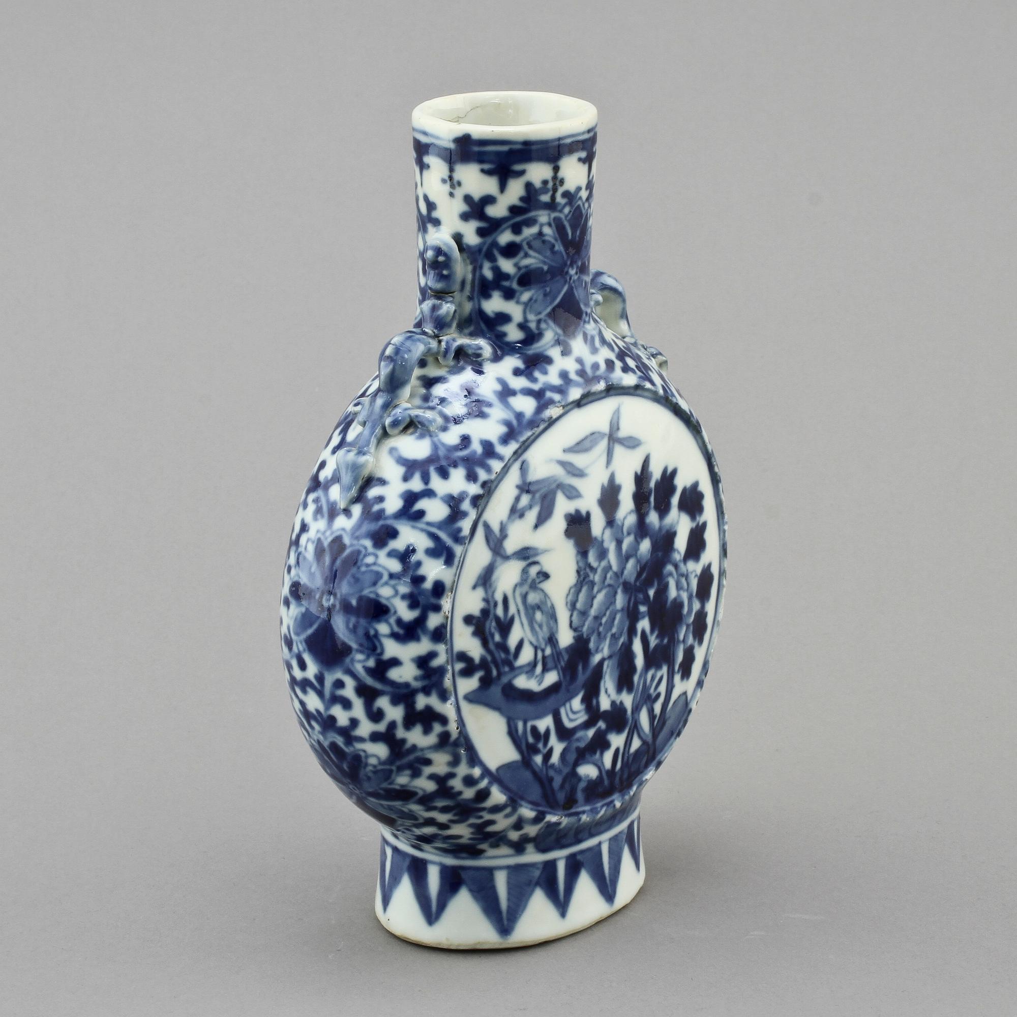 PILGRIMSKRUS, porslin, Kina, 1800-tal.