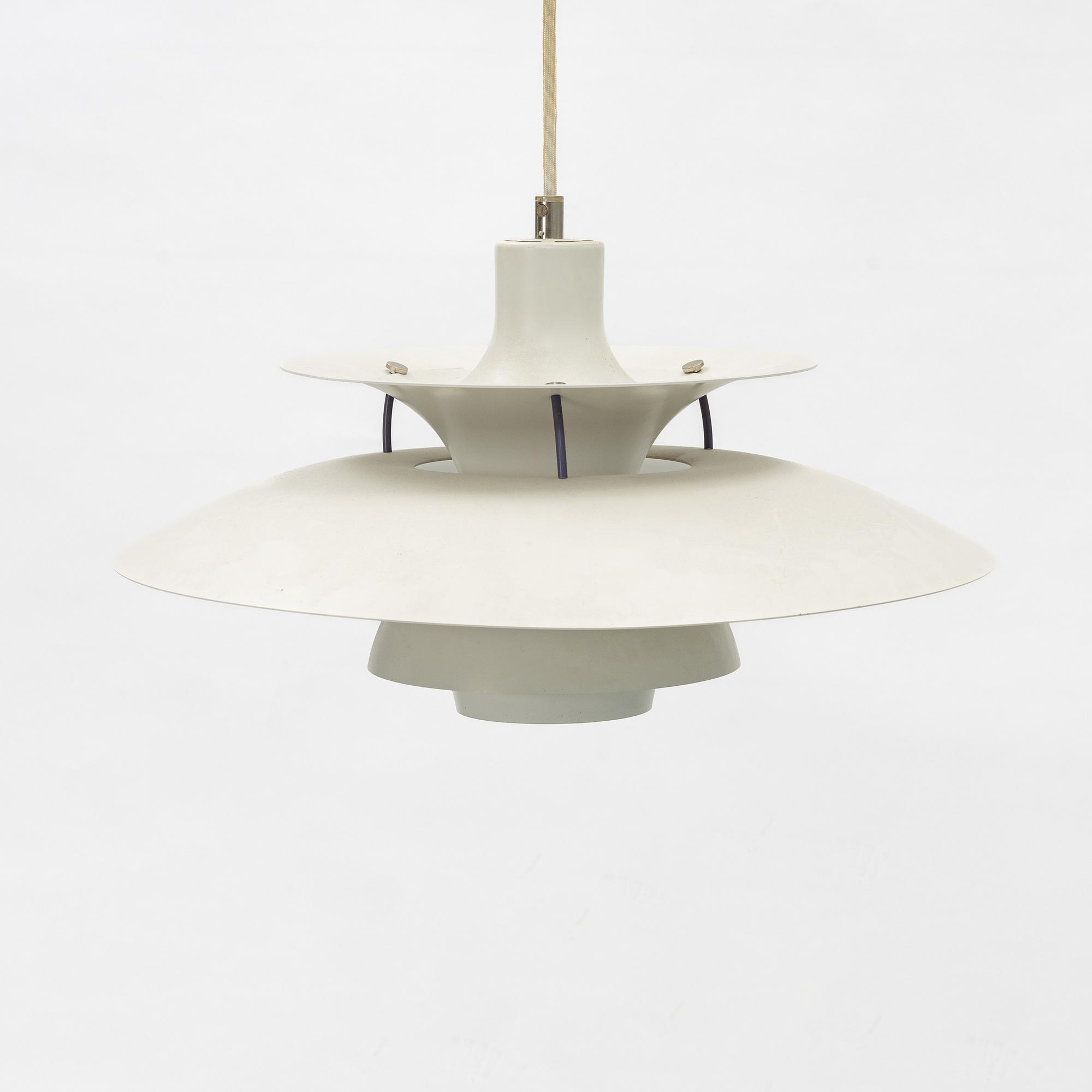 Poul Henningsen, taklampa, "PH 5", Louis Poulsen, Danmark.