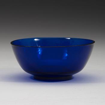 A blue glass Peking glass bowl, Qing dynasty (1644-1912).