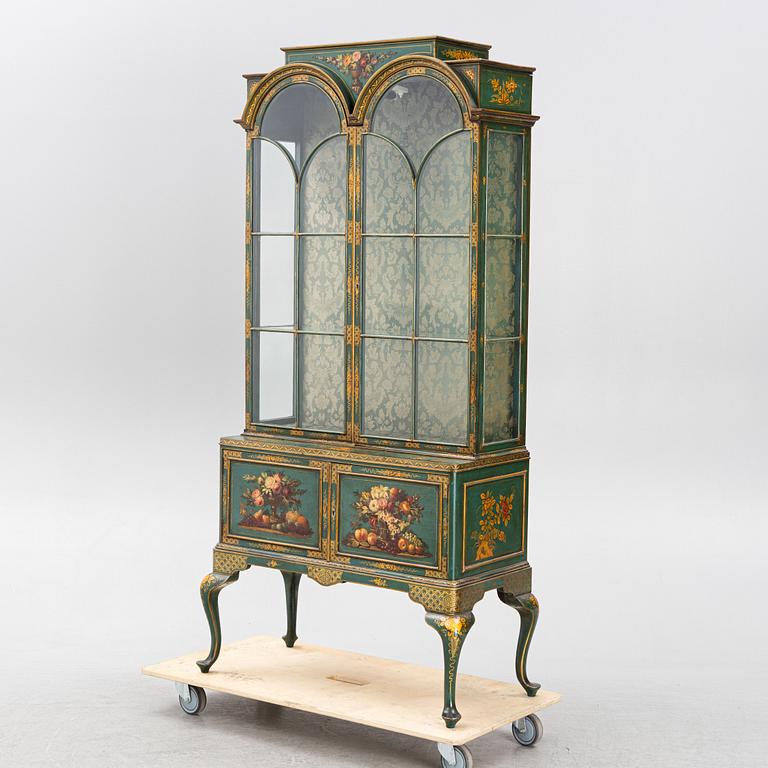 An early 20th century vitrine cabinet, England.