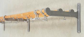 KLÄDHÄNGARE, 1940-tal.