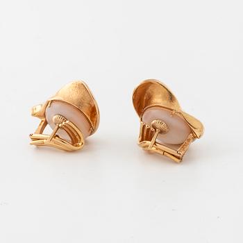 PER BORUP, Köpenhamn, a pair of mabe pearl earrings.