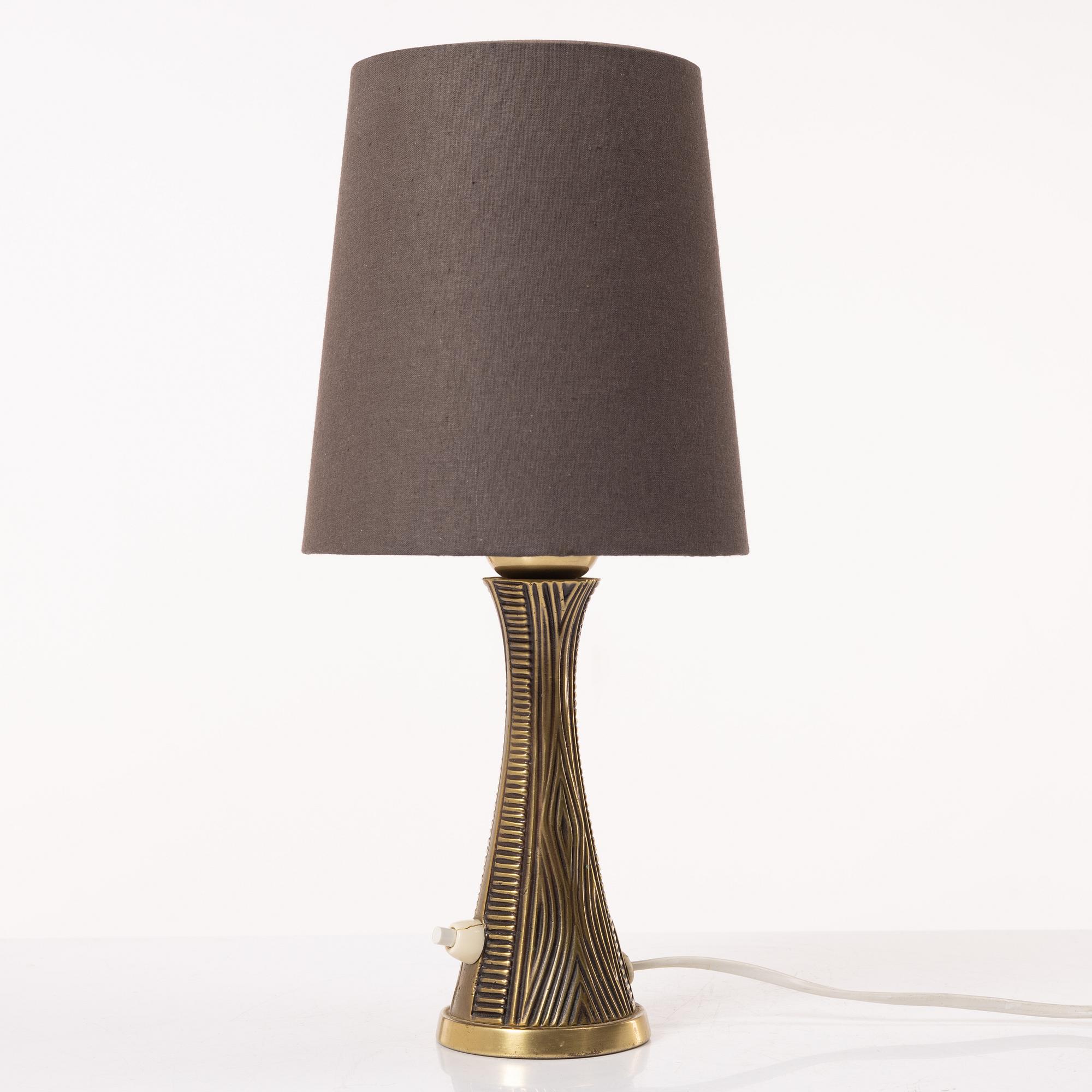 A model E 1142 table lamp, Asea, mid 20th century.