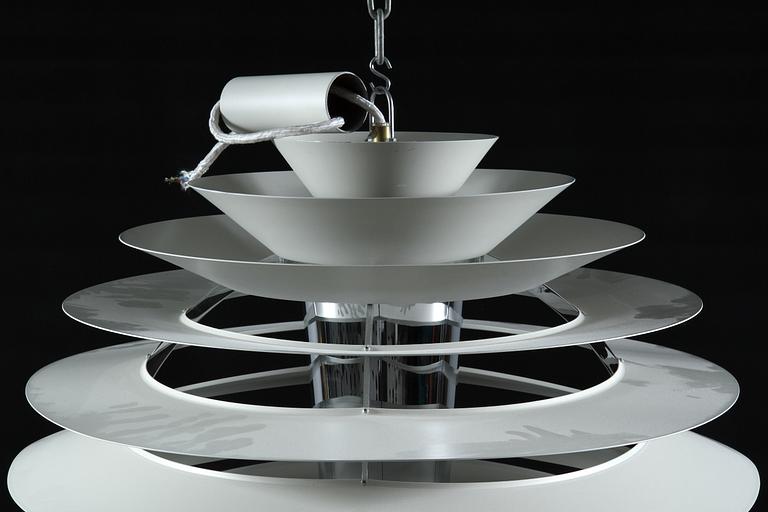 TAKLAMPA, "PH Globe", Poul Henningsen för Louis Poulsen, 1900/2000-tal.