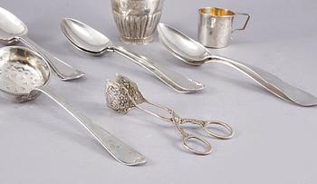 PARTI SILVER, 13 delar, 1700-1900-tal, mest Sverige, vikt ca 655 gram.
