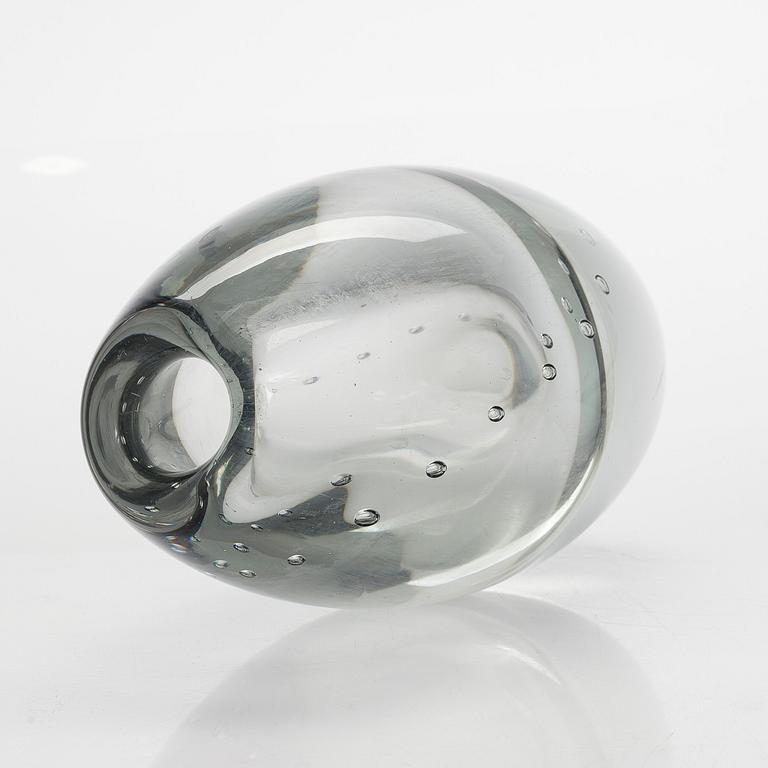 Gunnel Nyman, vas, "Pärlbandet", signerad G. Nyman, Nuutajärvi Notsjö -58.