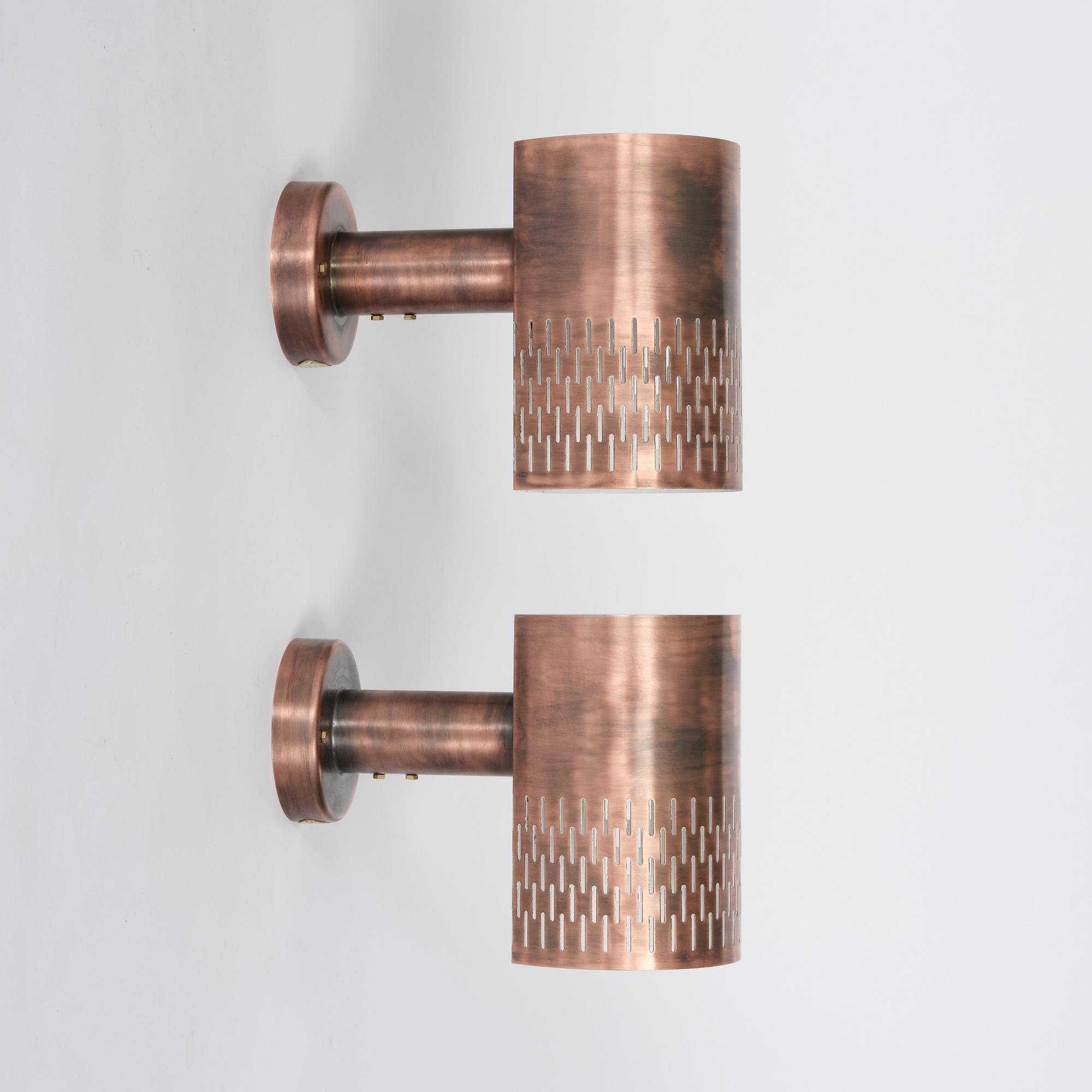 Hans Bergström, a pair of wall lamps, model "1040", ed 1/6 & 2/6, ateljé Lyktan, Edition Bukowskis 2025.