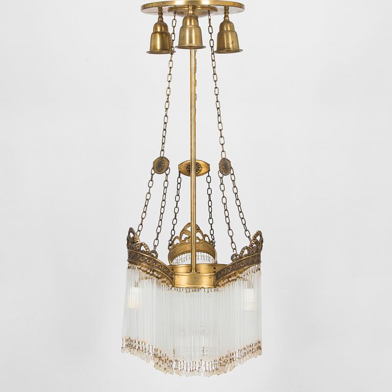 An early 20th-century chandelier.