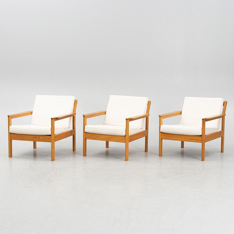 A set of three chairs, late 20th Century.