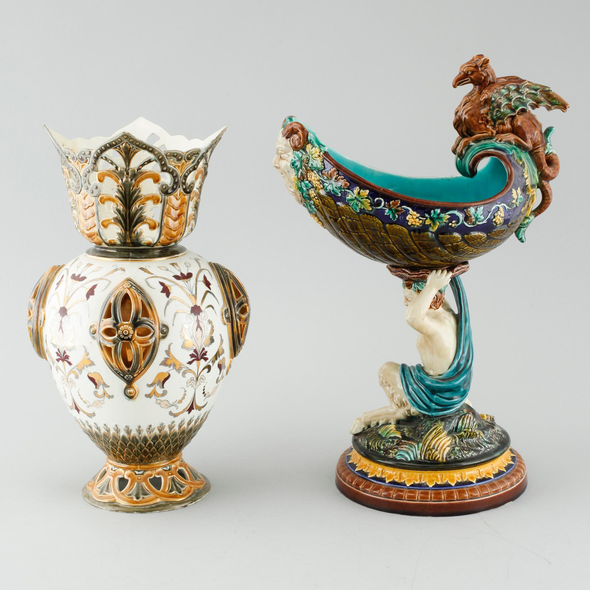A majolica vase and bowl from Rörstrand, around the year 1900.