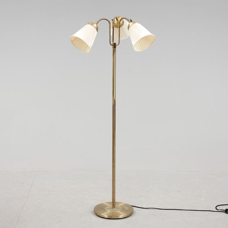 GOLVLAMPA, omkring 1900-talets mitt.