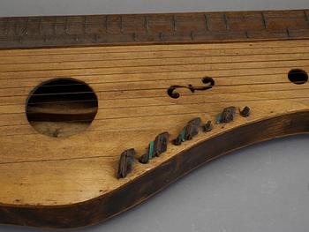 INSTRUMENT, 1900-tal.