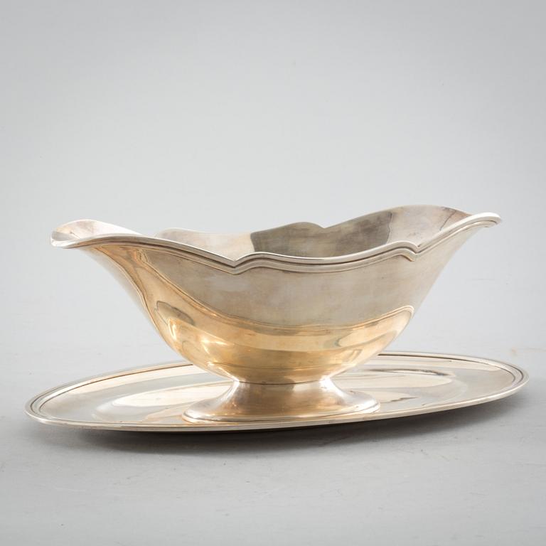 SÅSSKÅL PÅ FAT, Silver, sterling ca 530g.