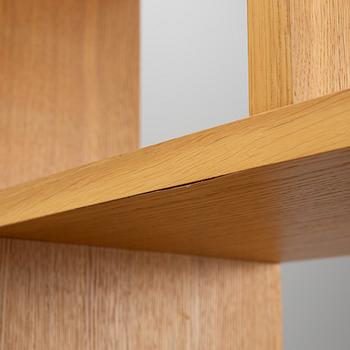 Terence Conran, bokhylla, "Balance", 2008.