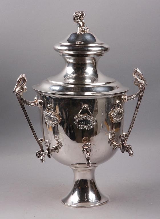 BRÄNNVINSCISTERN, nysilver, tidigt 1900-tal.